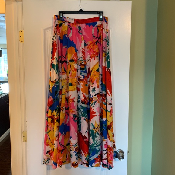 Cupio Dresses & Skirts - Cupio skirt Cupio Dresses & Skirts - Cupio skirt